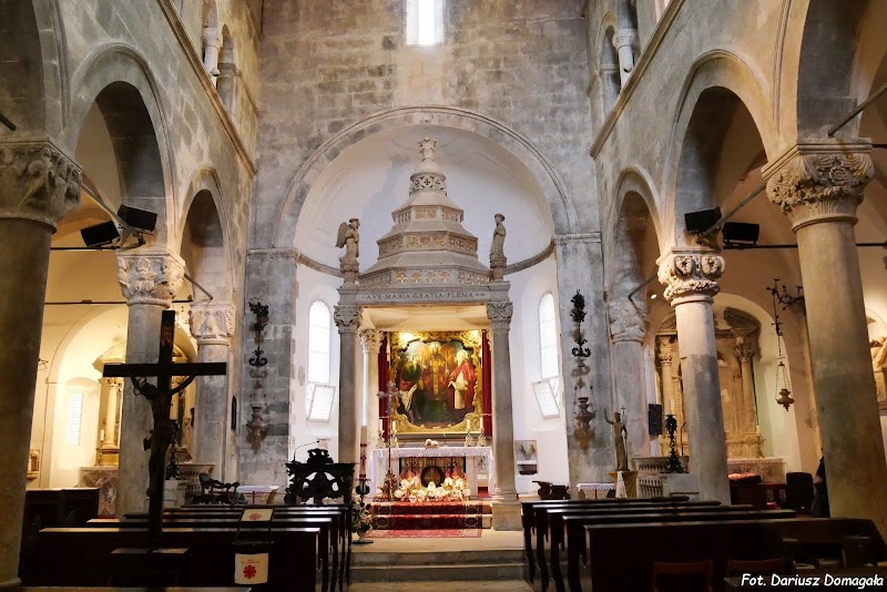 Visit St. Mark's Cathedral - Korčula - Croatia - booked ai