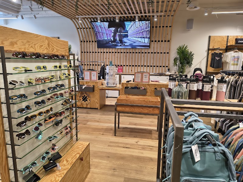 Landquart Fashion Outlet - Landquart - Switzerland - booked ai