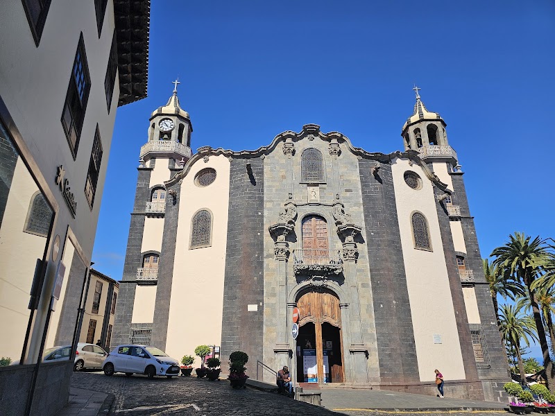 Wander through the historic Old Town - La Orotava - Spain - booked ai