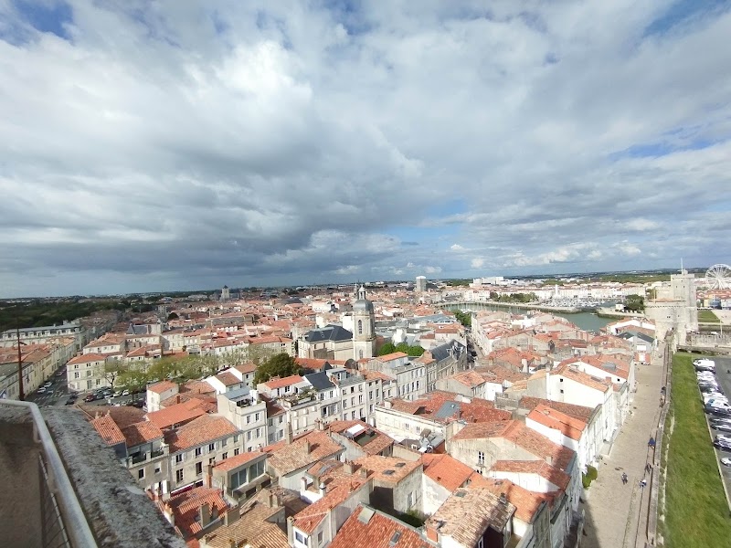 Visit the Towers of La Rochelle - La Rochelle - France - booked ai
