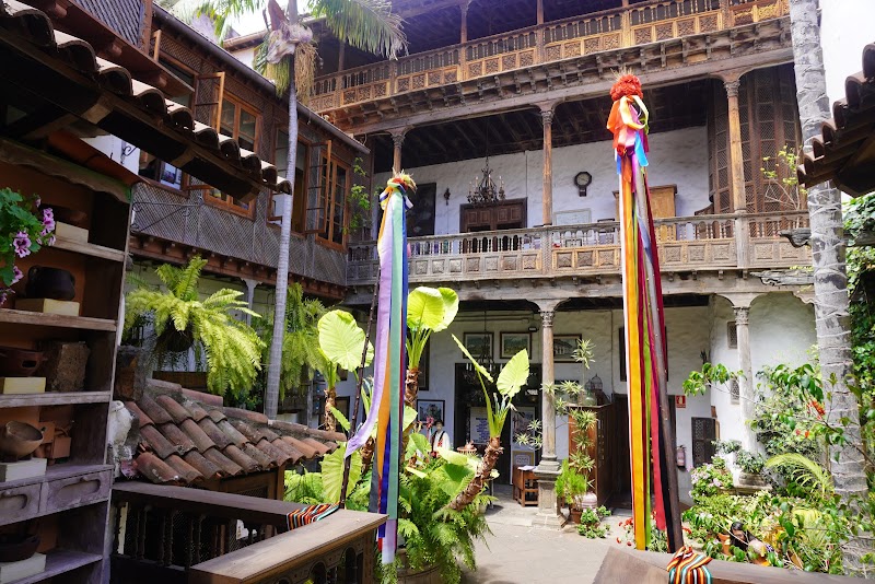 Visit the Casa de los Balcones - La Orotava - Spain - booked ai