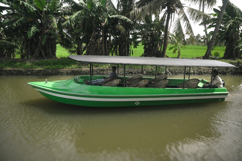 Backwater Houseboat Cruise - Kumarakom - India - booked ai
