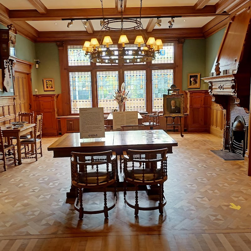 Museum de Zwarte Tulp - Lisse - Netherlands - booked ai