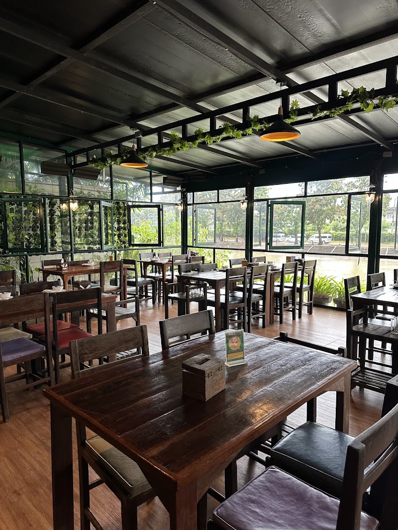 The Riverside Restaurant - Lampang - Thailand - booked ai