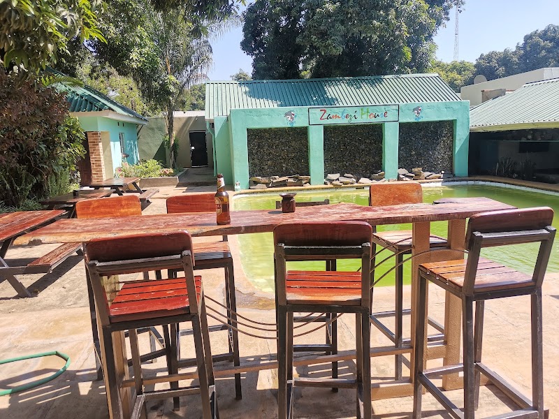 Cafe Zambezi - Livingstone - Zambia - booked ai
