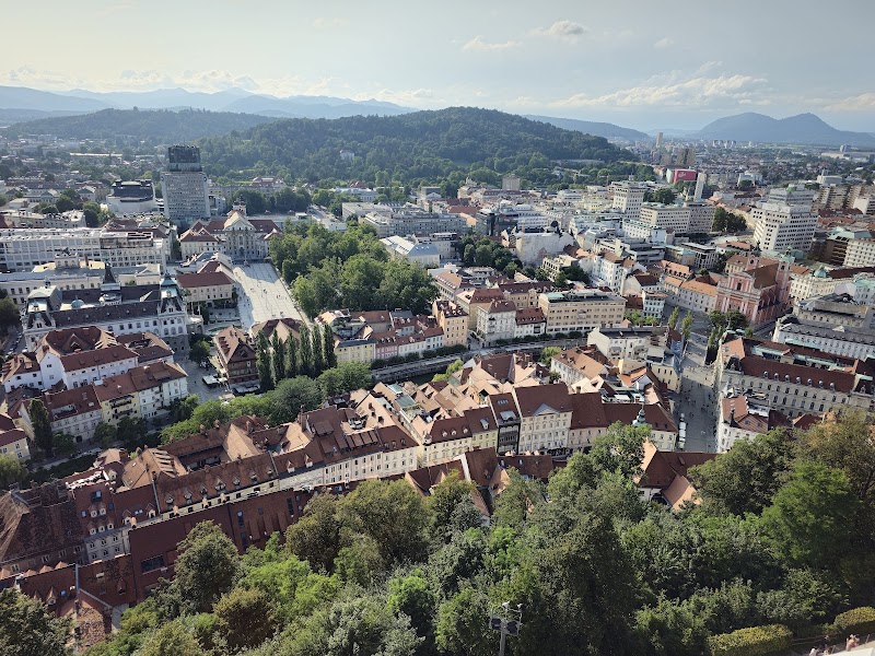 Explore Ljubljana Castle - Ljubljana - Slovenia - booked ai