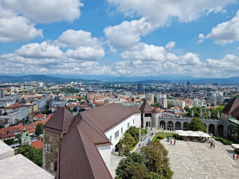 Explore Ljubljana Castle - Ljubljana - Slovenia - booked ai