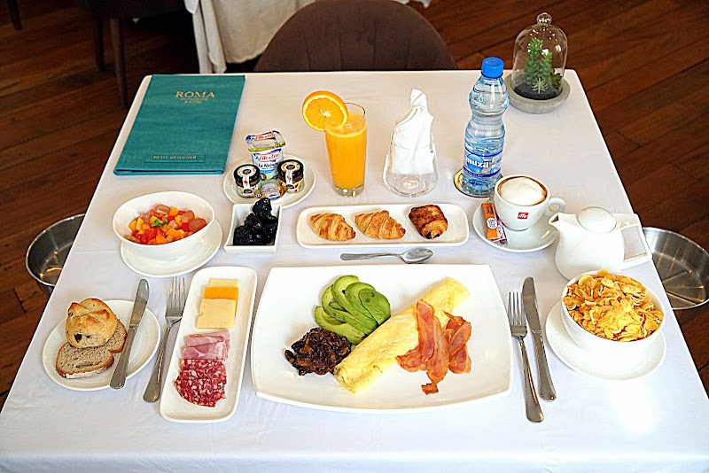 Roma Restaurant - Libreville - Gabon - booked ai