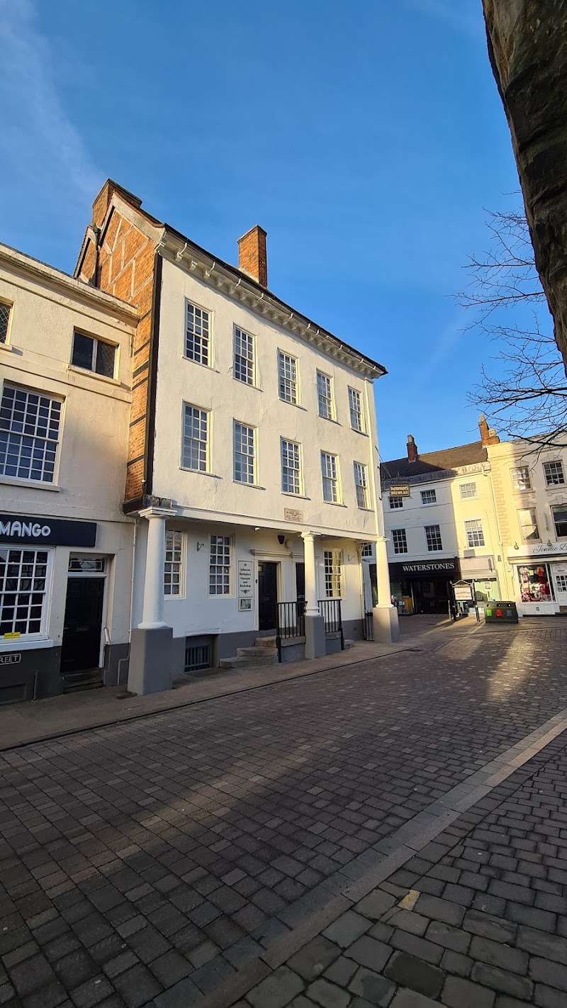 Samuel Johnson Birthplace Museum - Lichfield - United Kingdom - booked ai