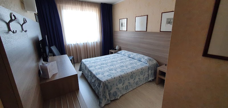Hotel Alberi - Lecco - Italy - booked ai