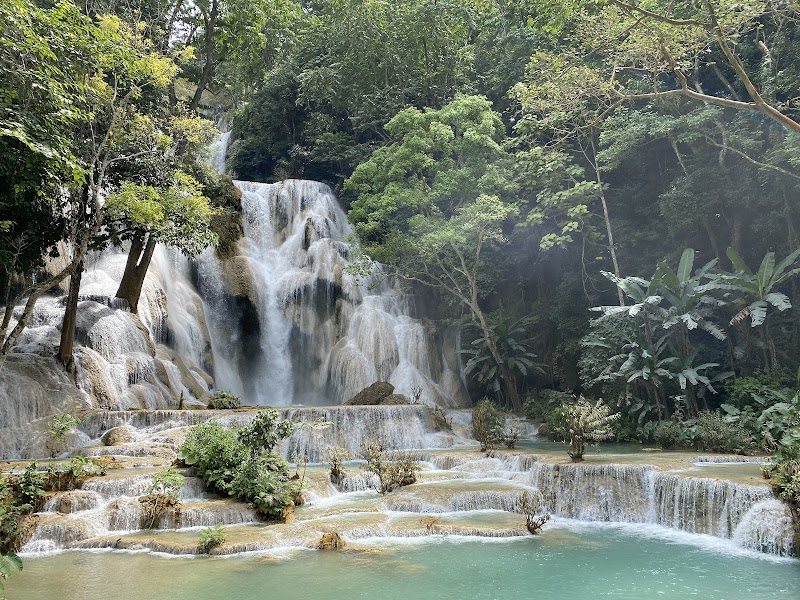 Visit Kuang Si Falls - Luang Prabang - Laos - booked ai