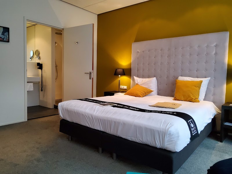 Post-Plaza Hotel & Grand Café - Leeuwarden - Netherlands - booked ai