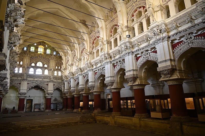Explore Thirumalai Nayakkar Mahal - Madurai - India - booked ai