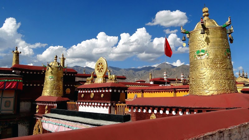 Explore Jokhang Temple - Lhasa - China - booked ai