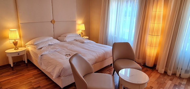 Restaurant Balances - Luzern - Switzerland - booked ai