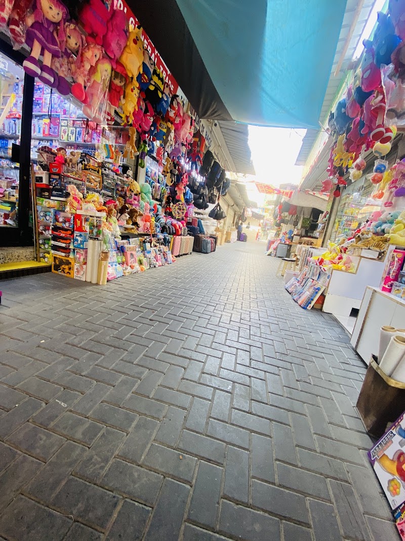Shop and dine at Manama Souq - Manama - Bahrain - booked ai