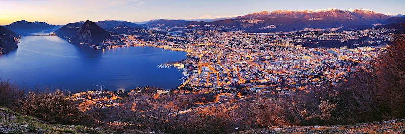 Stroll through Lugano’s Old Town and visit Piazza della Riforma - Lugano - Switzerland - booked ai