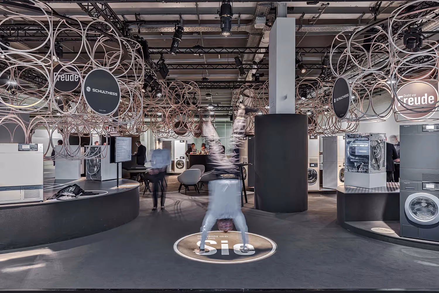 Schulthess Ausstellung von vorne – Werbeagentur Zürich