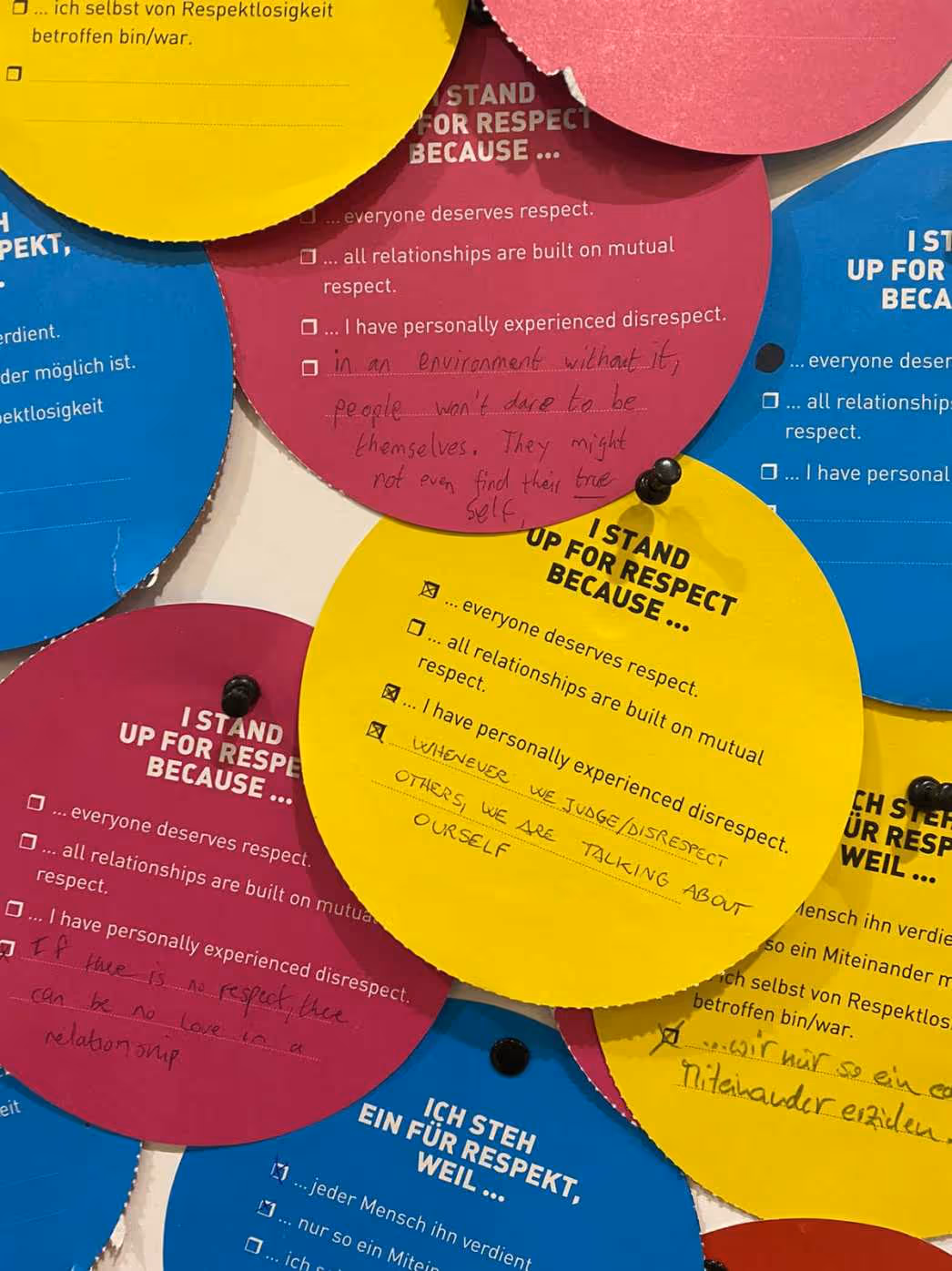 ETH PostIT gelb pink blau – Kreativagentur Zürich