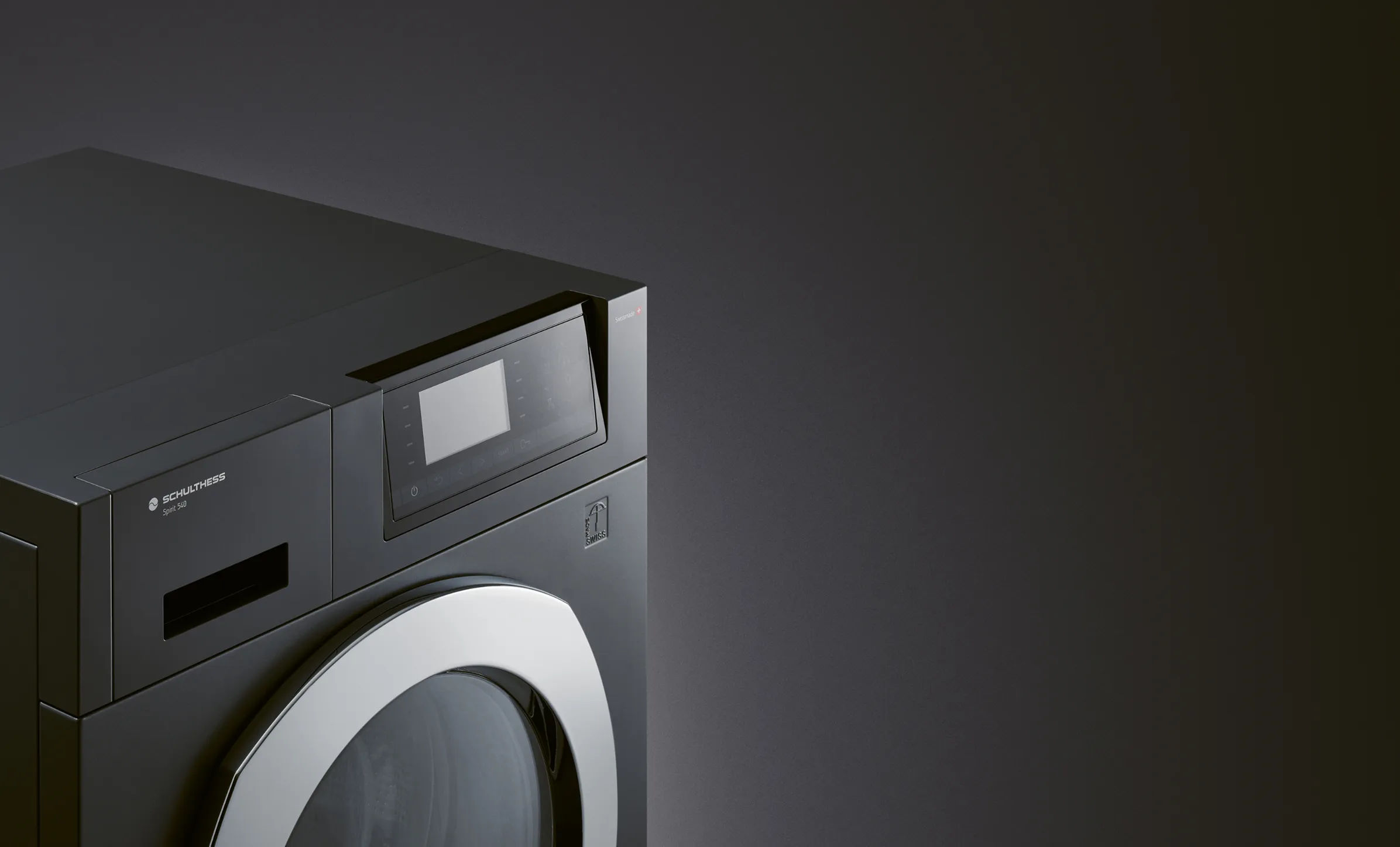 Schwarze Waschmaschine von Schulthess Quer – Werbeagentur Zürich