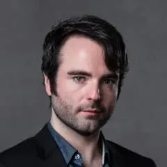 Alex Headshot