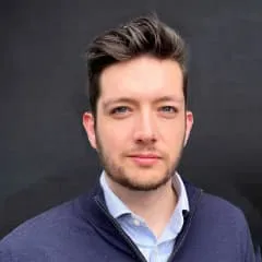 Hayden Headshot