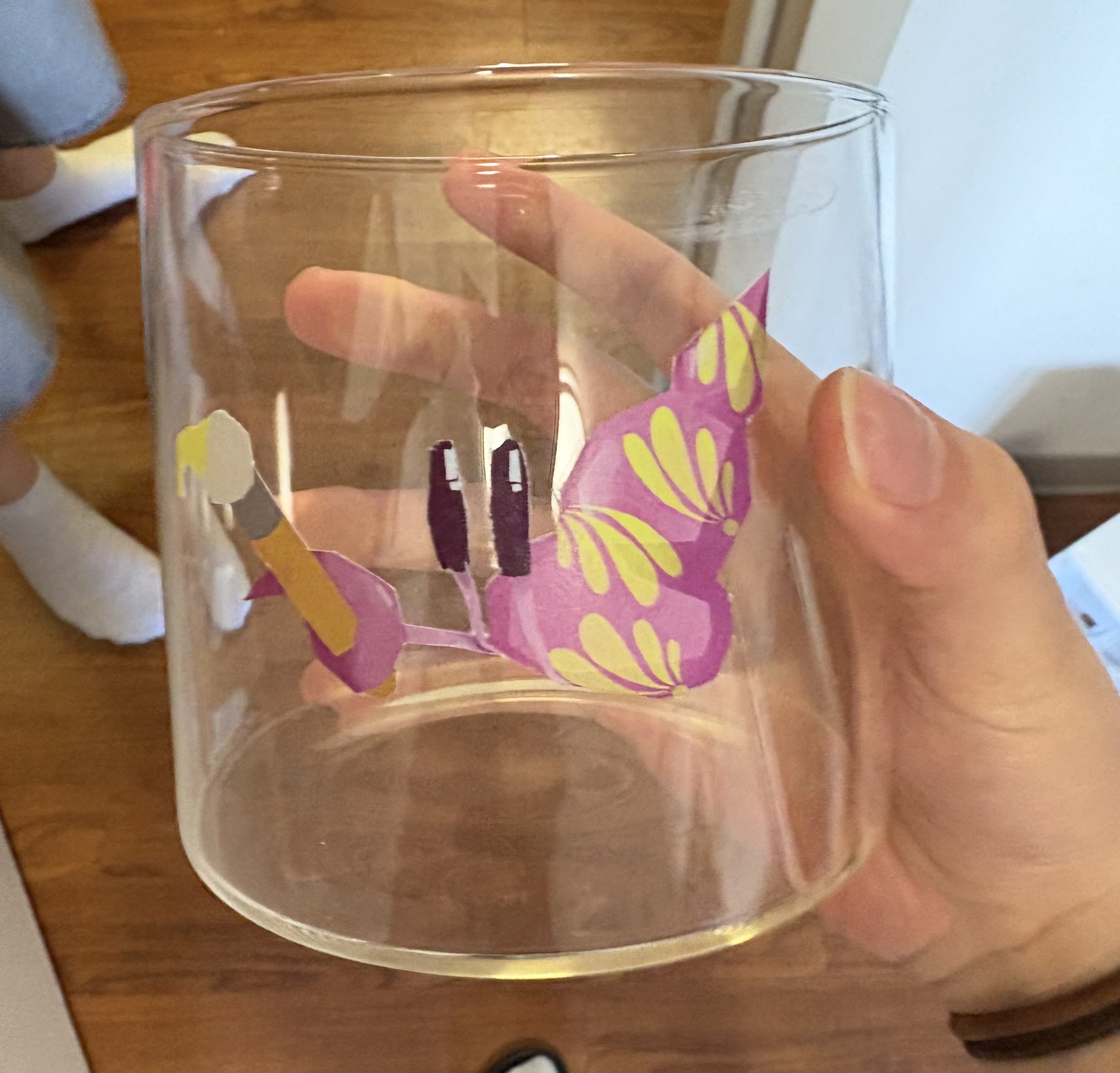 Container for pom poms final 