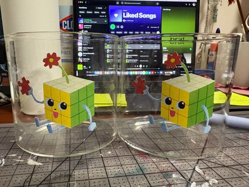 Containers for pom poms