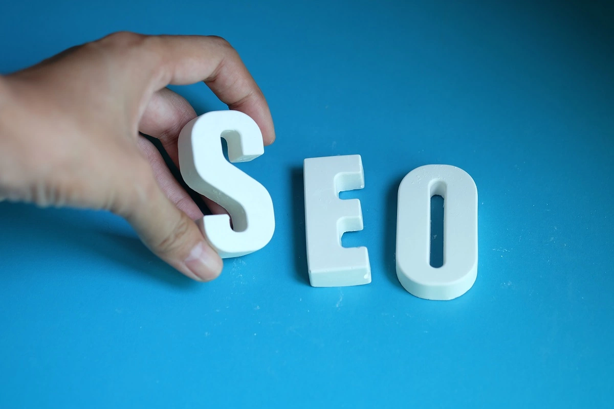 SEO vs GEO: o que é diferente e o que é igual?
