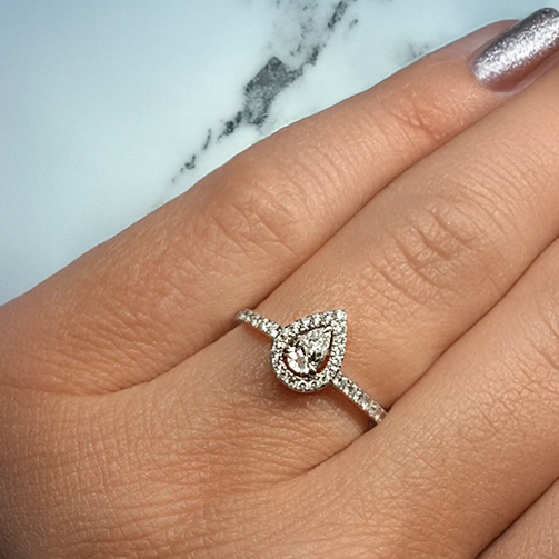 Wonder ring: white gold with 0.45ct diamonds