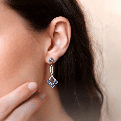 Sea drop earrings: white gold with 3.78ct diamonds