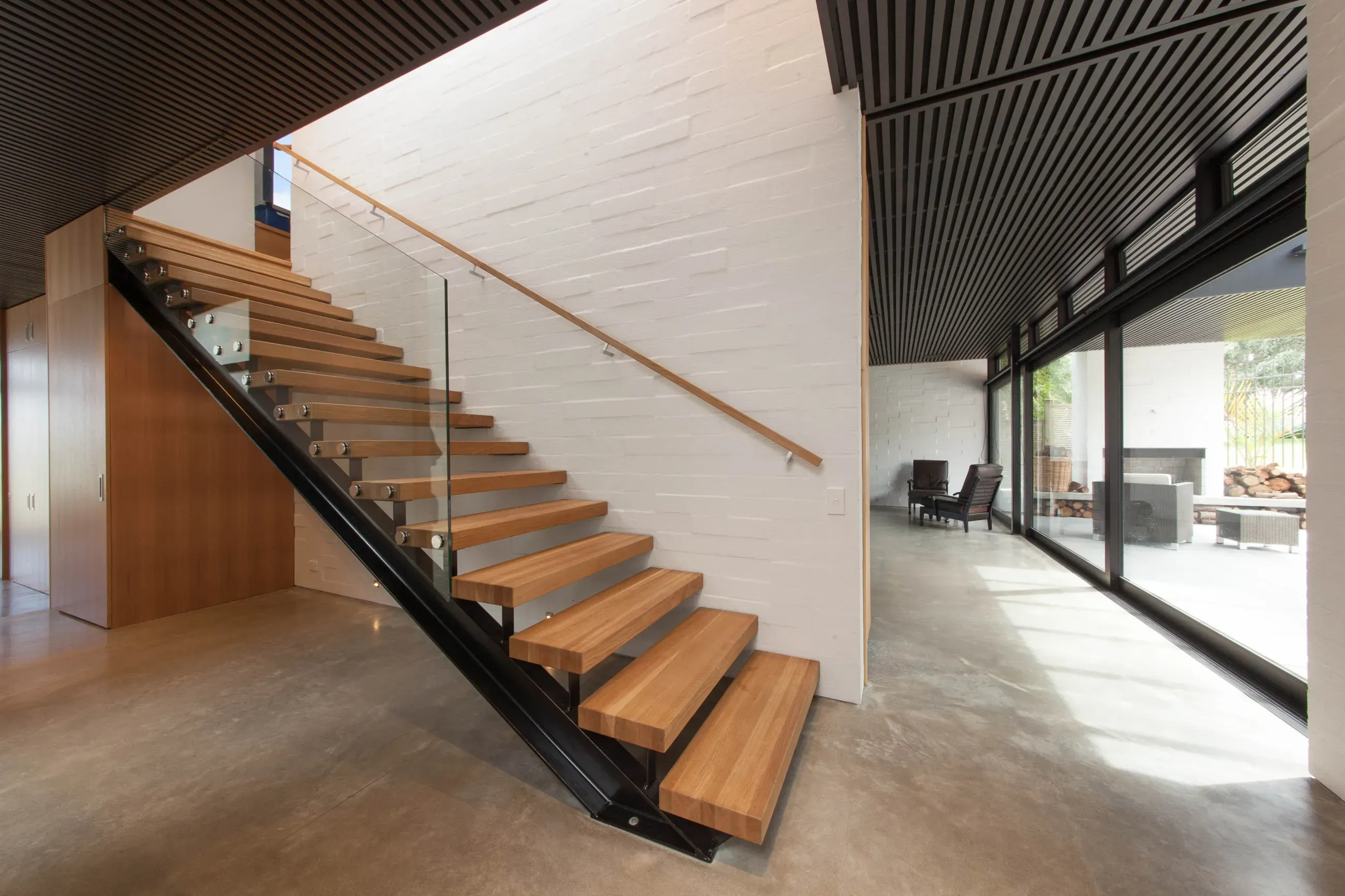 Лестница в доме конструкция. Деревянная двухмаршевая лестница чертеж. Лестница в доме конструкция. Лестница межэтажная металлическая чертеж. Лестницы для частного дома.