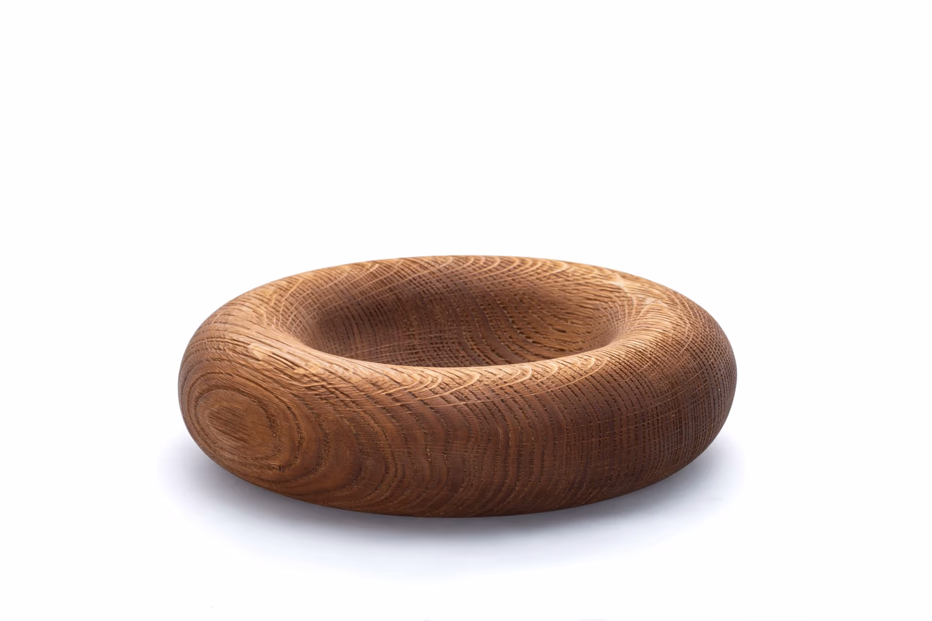 Walnut Klink ring bowl by Anonymia