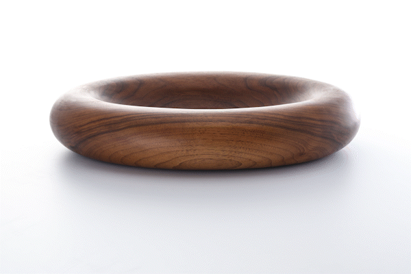 Animated close-up of walnut wood finish by Anonymia, detail shot