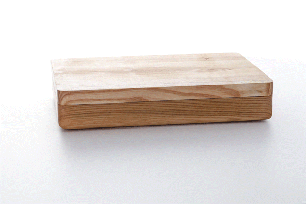Animated close-up of oiled ash wood finish by Anonymia, gallery image