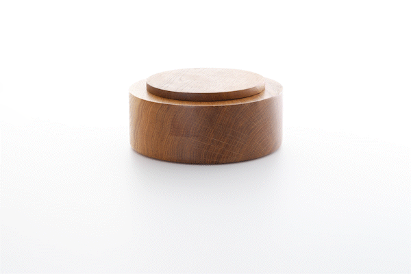 Oiled oak Swits wooden piece, Anonymia, animated