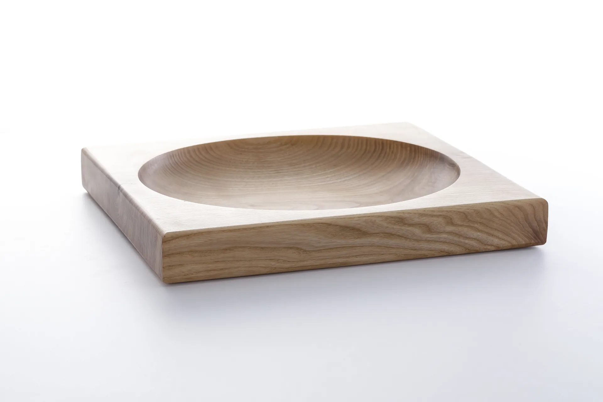Flit square dish in oiled ash by Anonymia