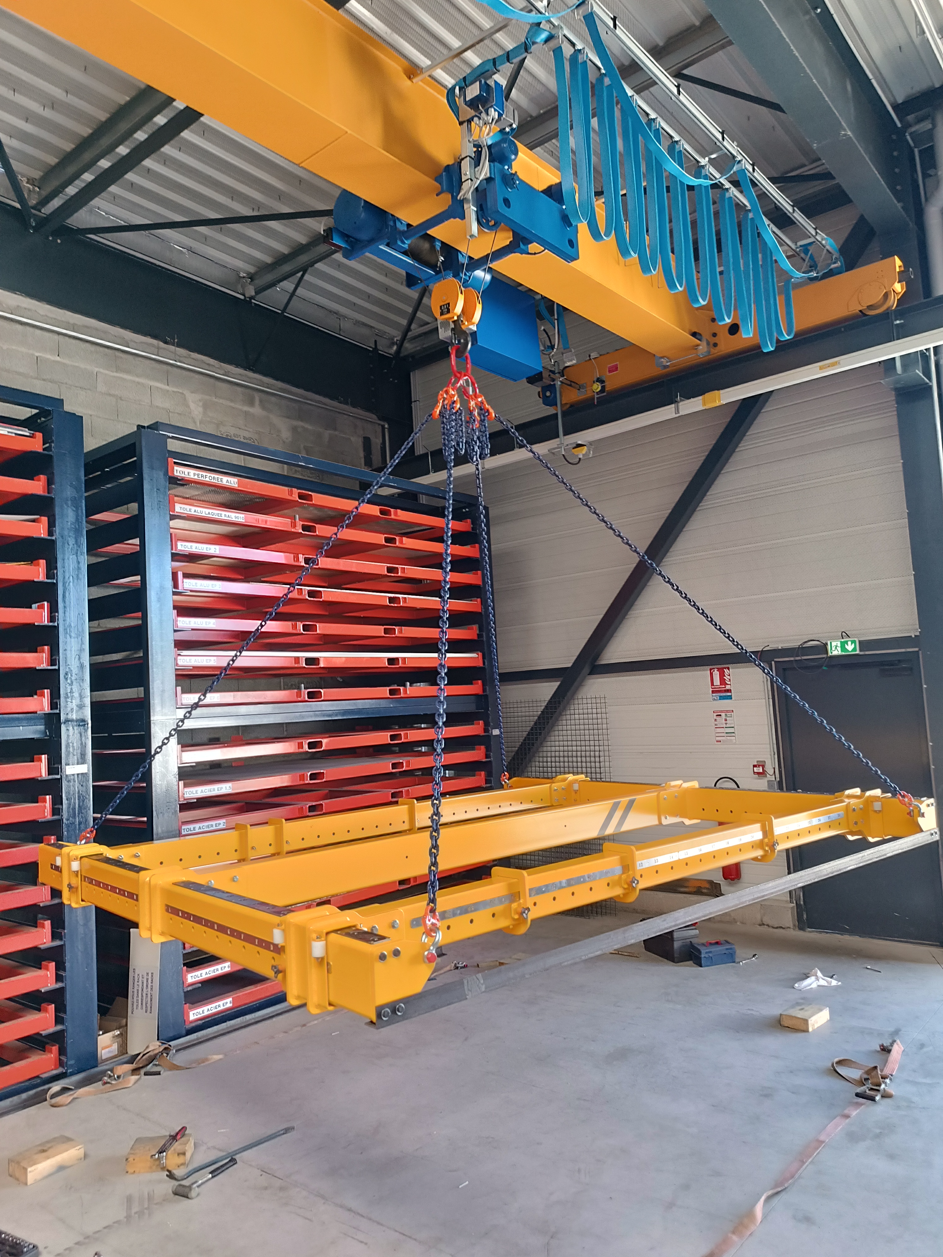 Palonnier réglable multipositions sur mesure pour manutention de pièces lourdes en chantier naval
