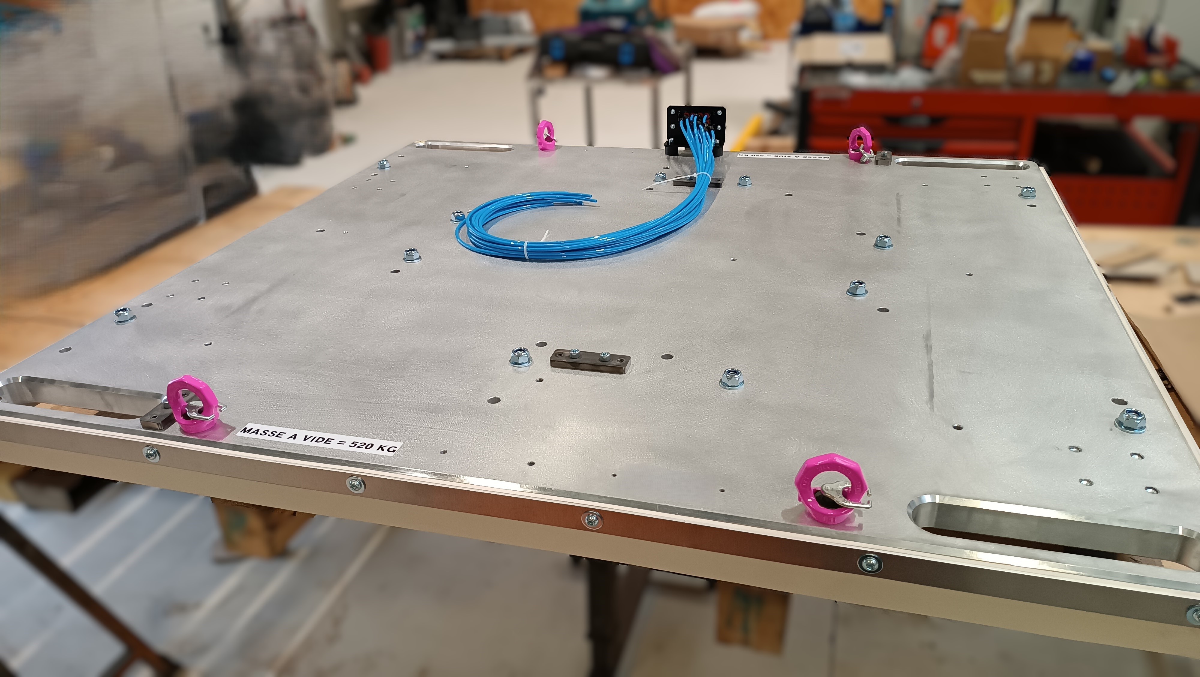 Mini palette support d’outillage sur mesure pour usinage dans le secteur aéronautique
