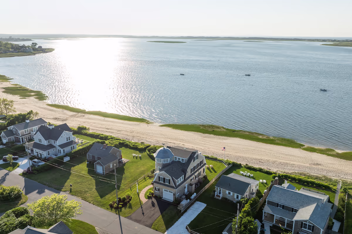 Featured image for the O'Neill Bowes Building article on Waterfront Building