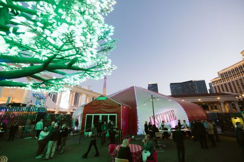 Imprint transformed the Absinthe tent into a gourmet networking venue for Maxwell Leadership