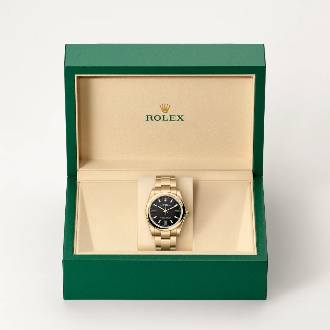 Rolex Oyster Perpetual, M124208-0001 presentation box