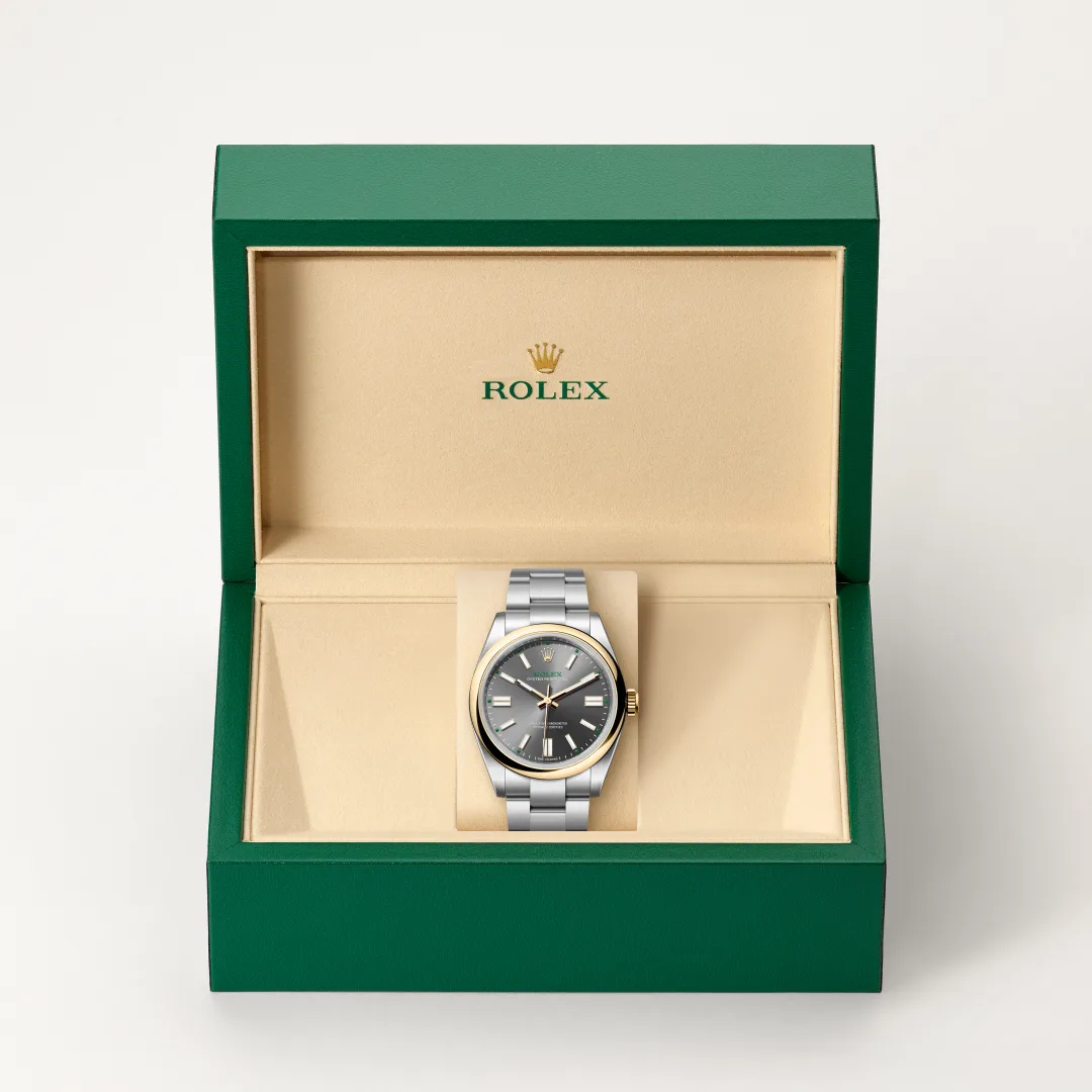 Rolex Oyster Perpetual, M134303-0001 presentation box