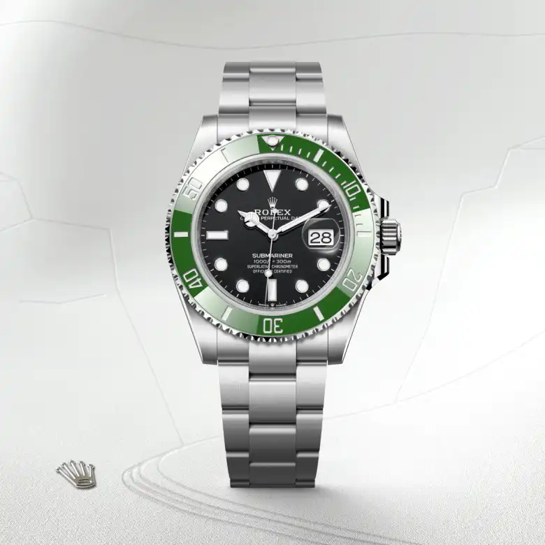 Rolex Submariner, M126610LV-0002Rolex Submariner, M126610LV-0002 presentation box