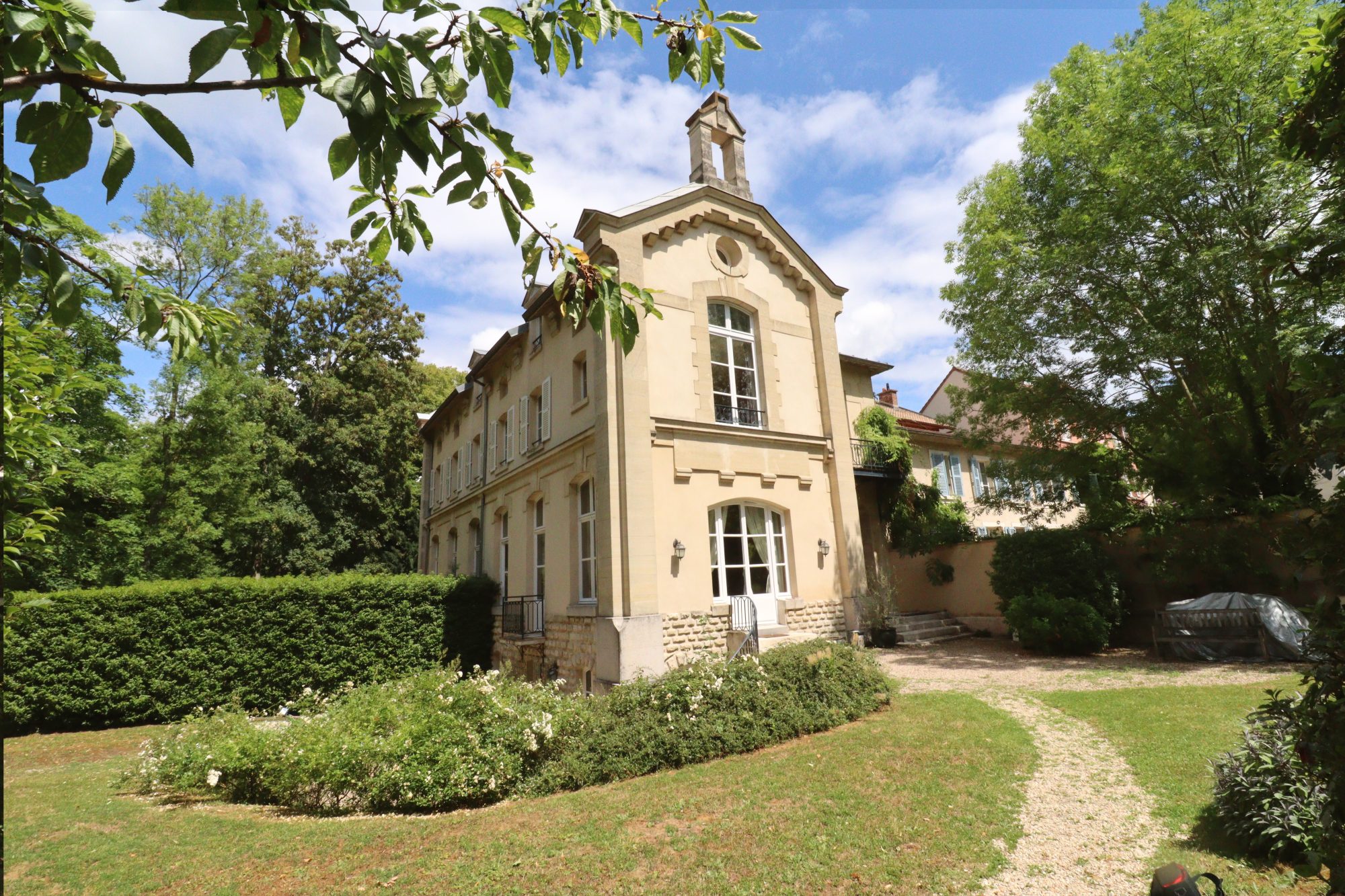 Images bien immobilier Louveciennes