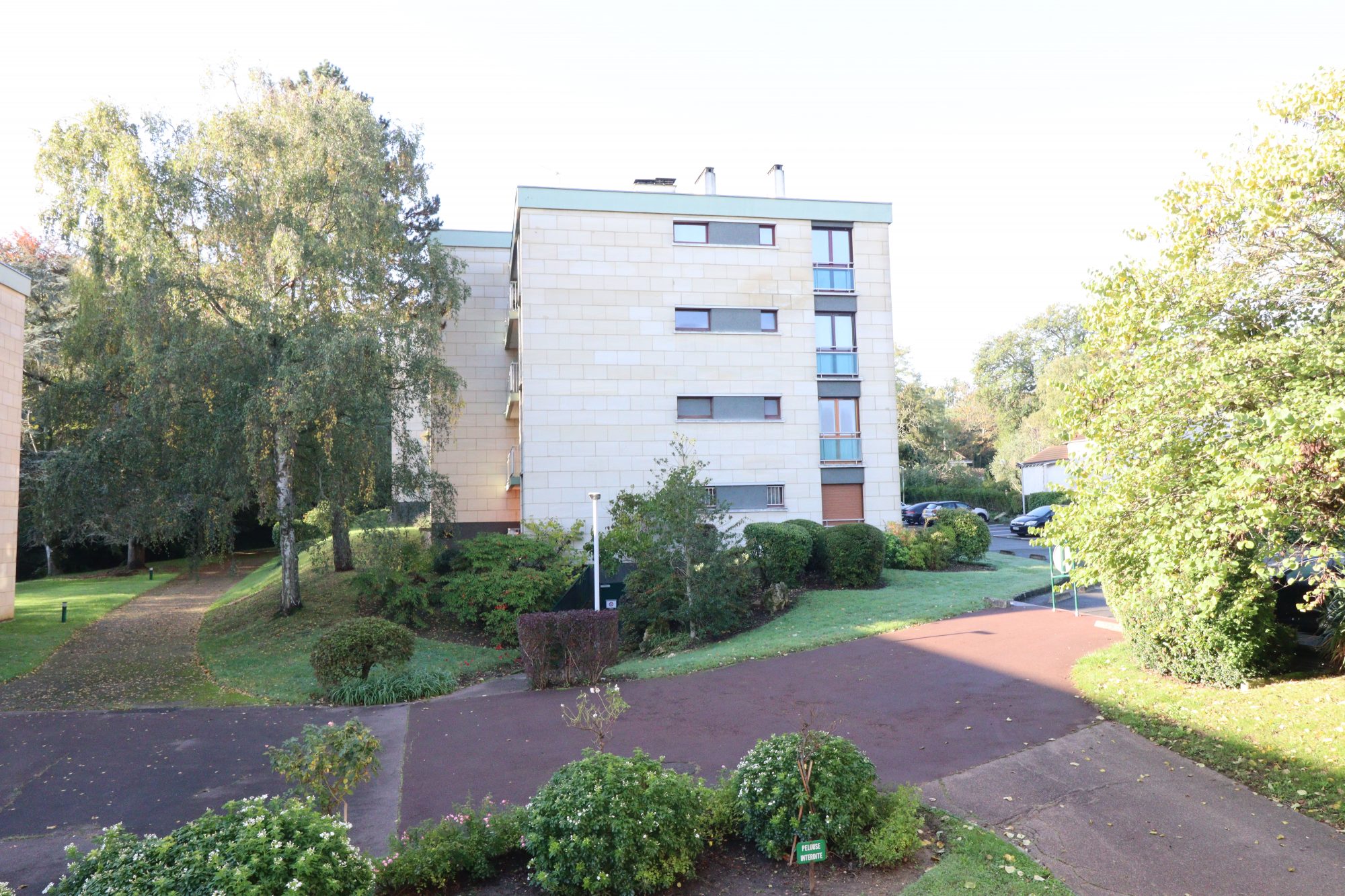 Images bien immobilier Louveciennes