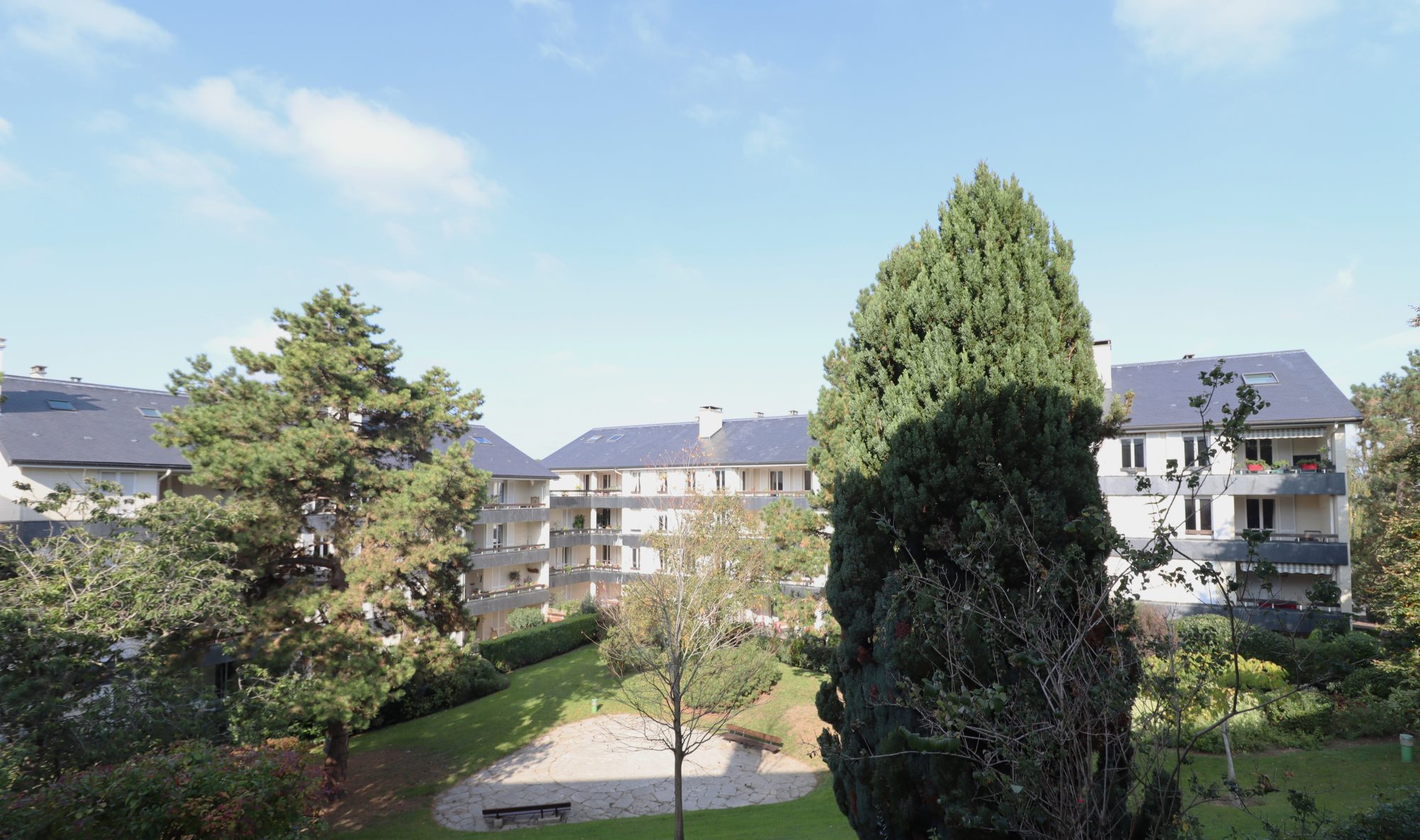 Images bien immobilier Louveciennes
