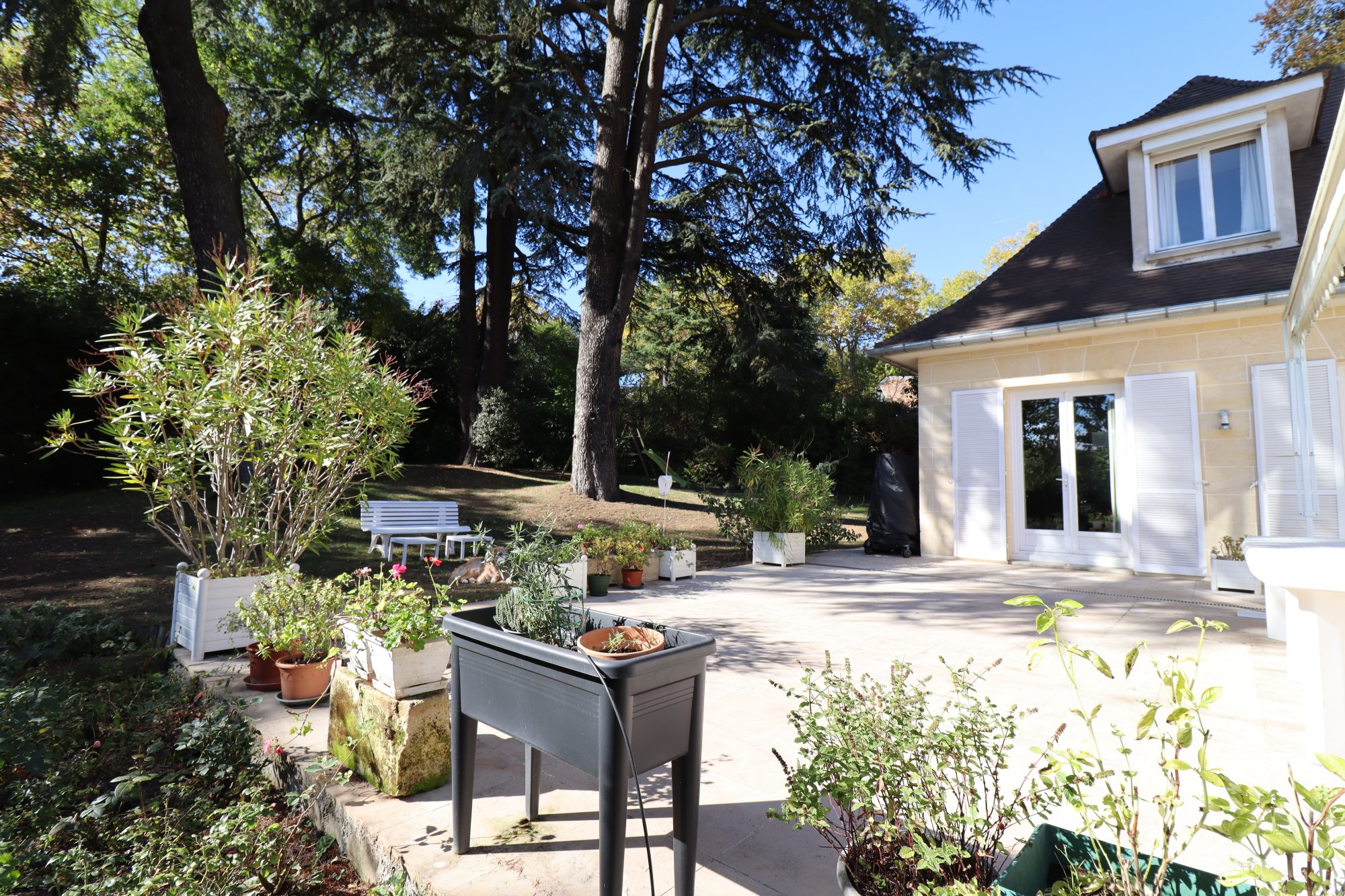 Images bien immobilier Louveciennes