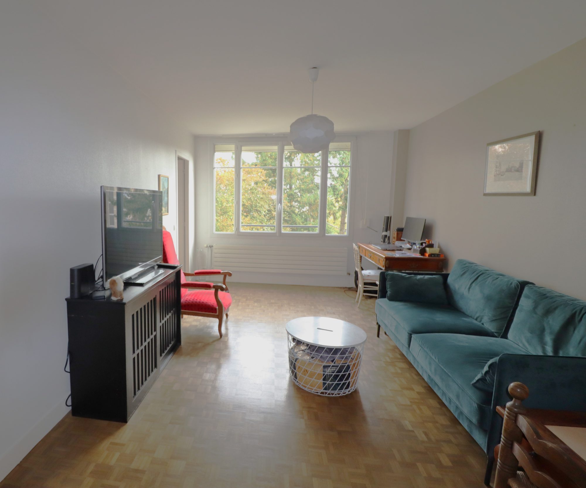 Appartement parqueté de 5 pièces avec balcons et parking | 83.45m² - Bougival
