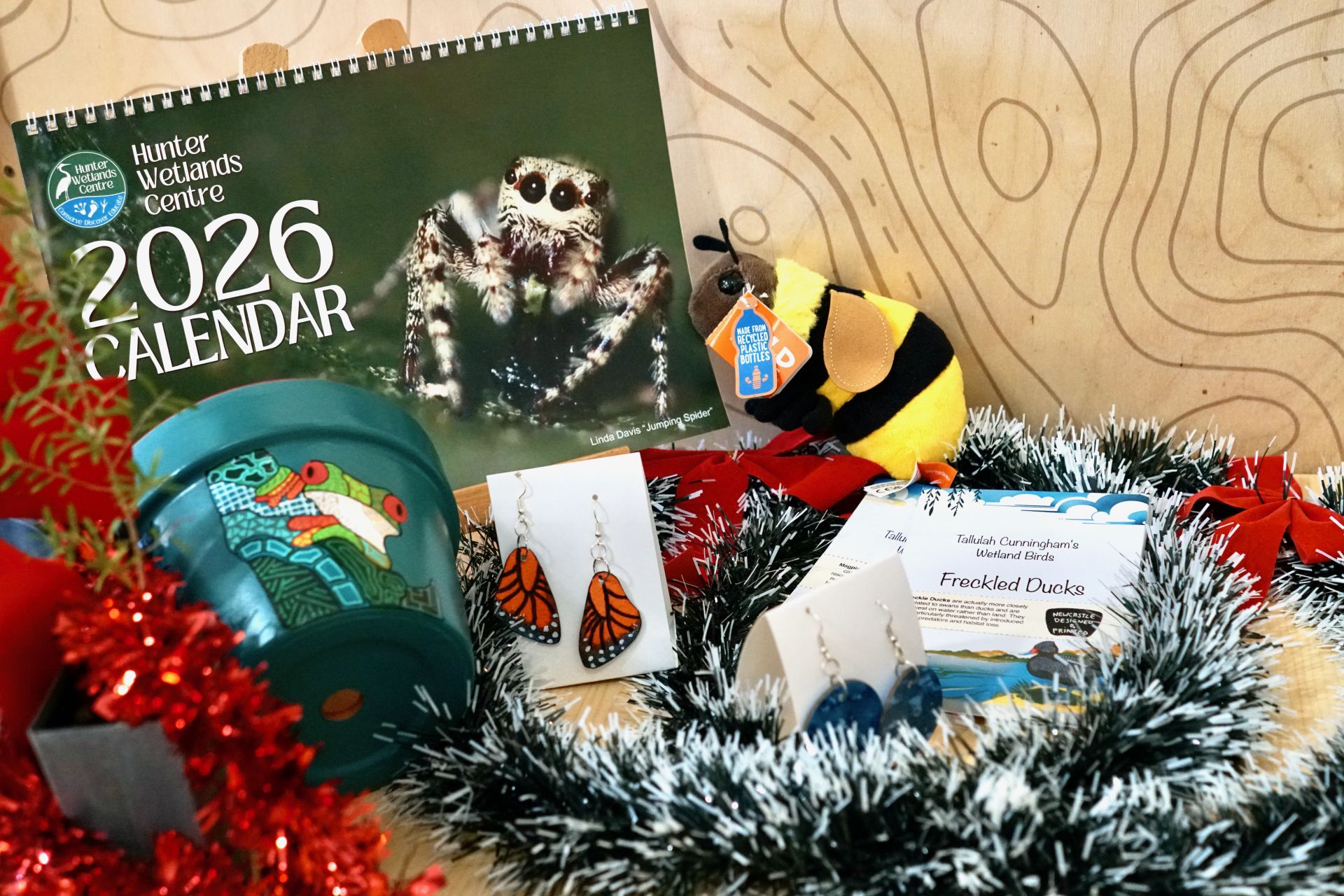 6 Christmas Gift ideas that give back to nature